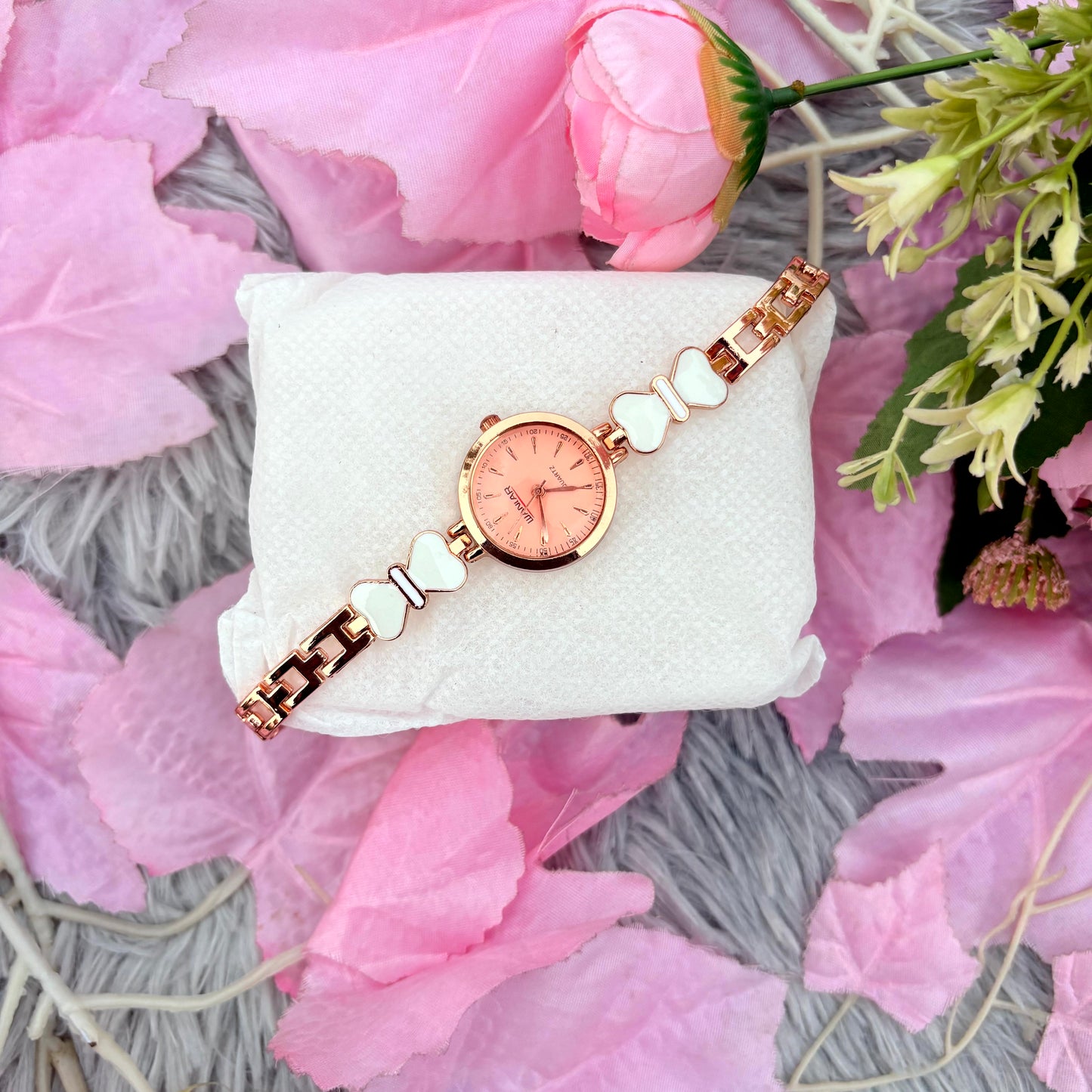Luxury Heart Bracelet Watch for Women – Rose Gold Edition