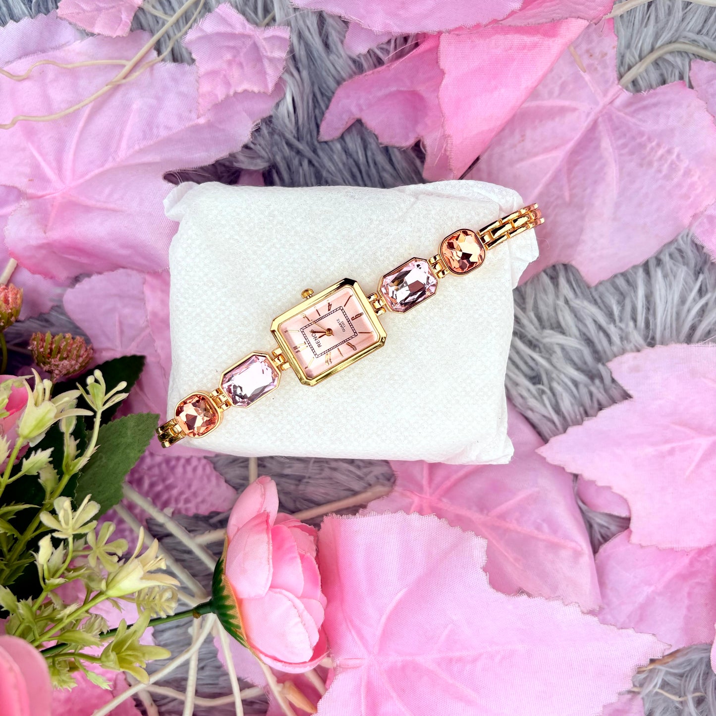 Luxury Pink Crystal Stone Bracelet Watch for Women