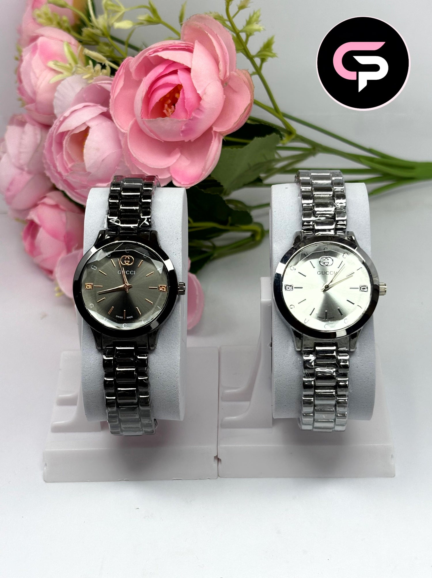 Luxury Crystal Dial Women’s Watch – Black & Rose Gold Edition