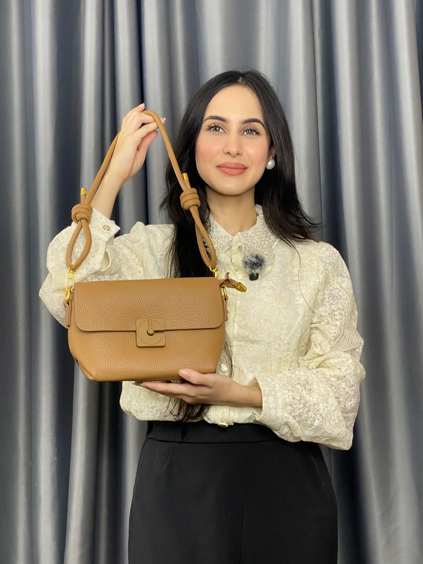 China Imported  Lock Closure Shoulder Brown Bag for Women