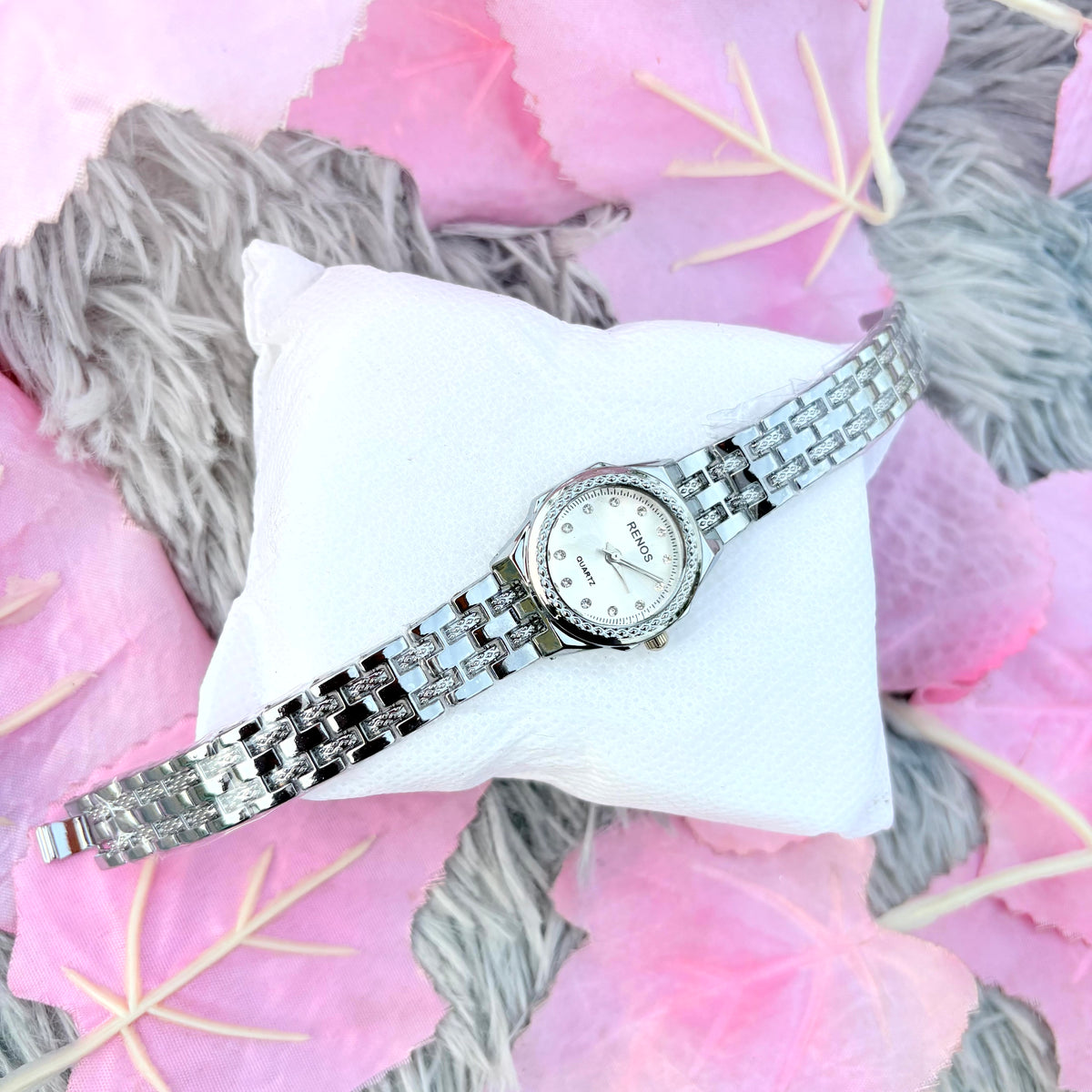 Luxury Silver Crystal Women's Bracelet Watch | Elegant Quartz Wrist Watch