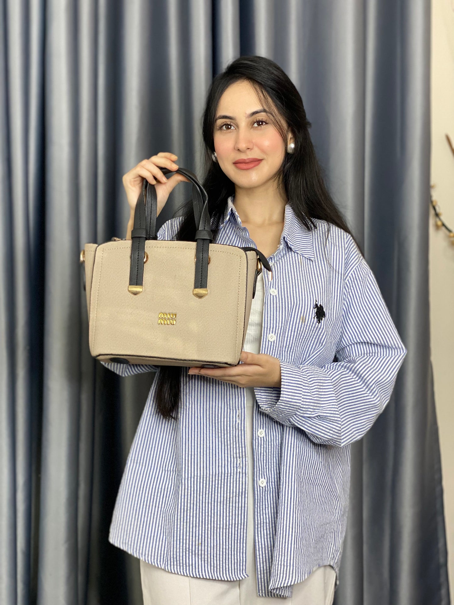 Structured Mini Top Handle Bag for Women – Elegant Everyday Bag