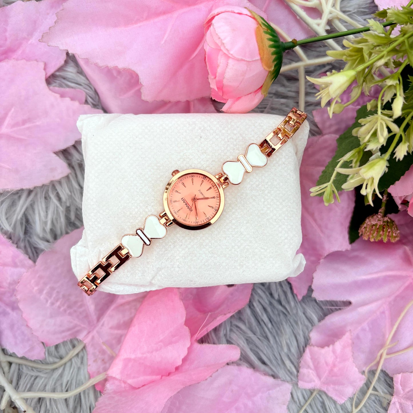 Luxury Heart Bracelet Watch for Women – Rose Gold Edition