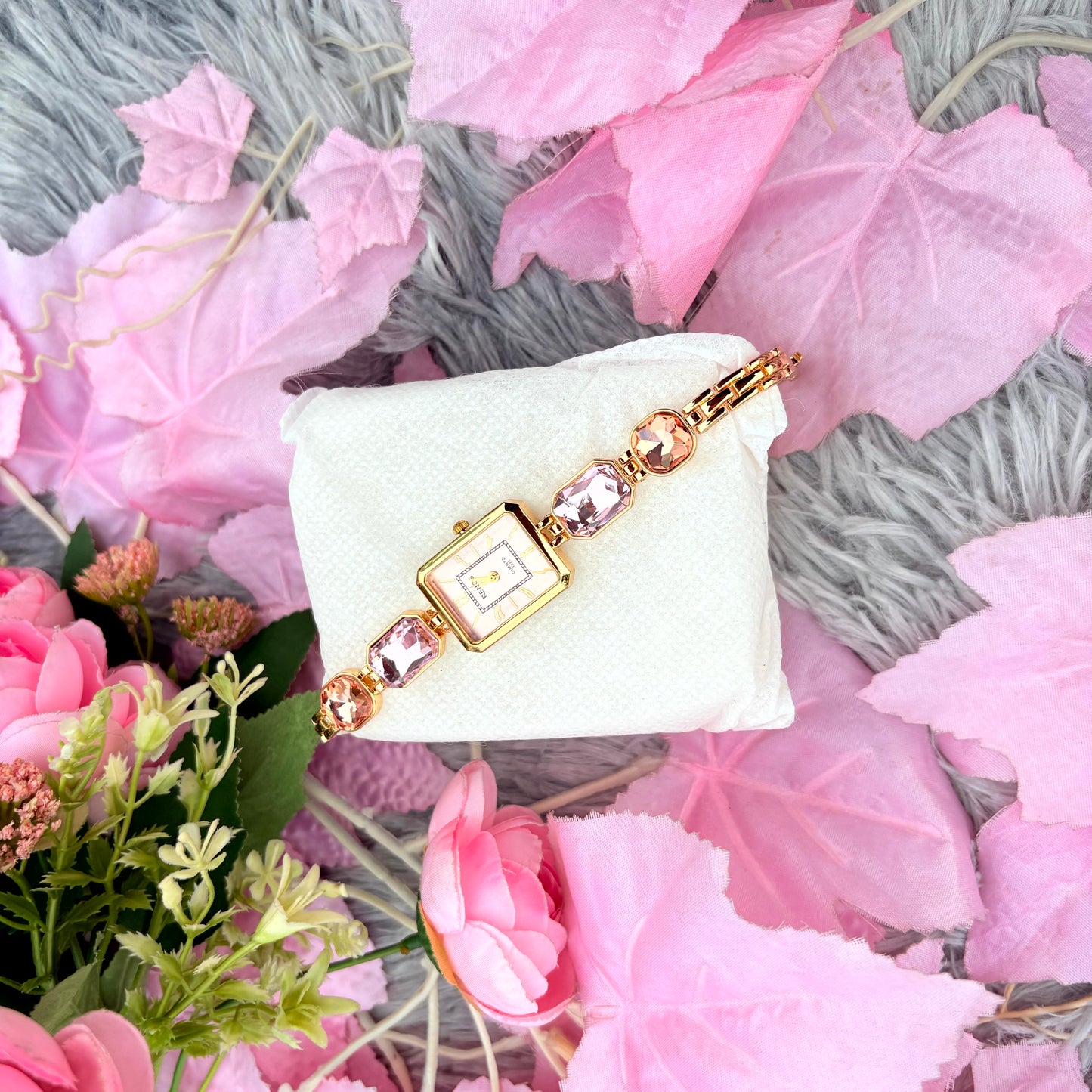 Luxury Pink Crystal Stone Bracelet Watch for Women