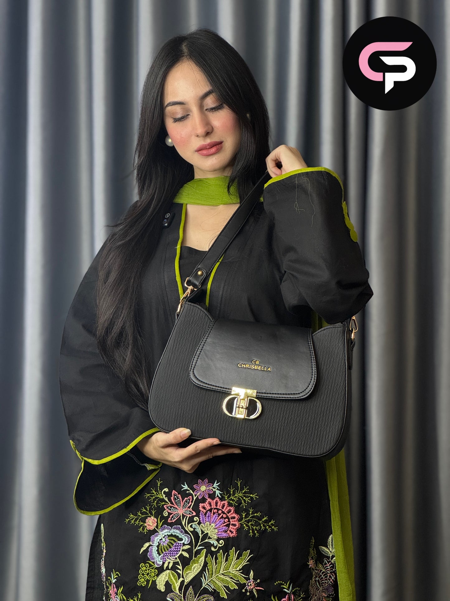 Elegant Lock Crossbody Bag for Women – Stylish Everyday Bag
