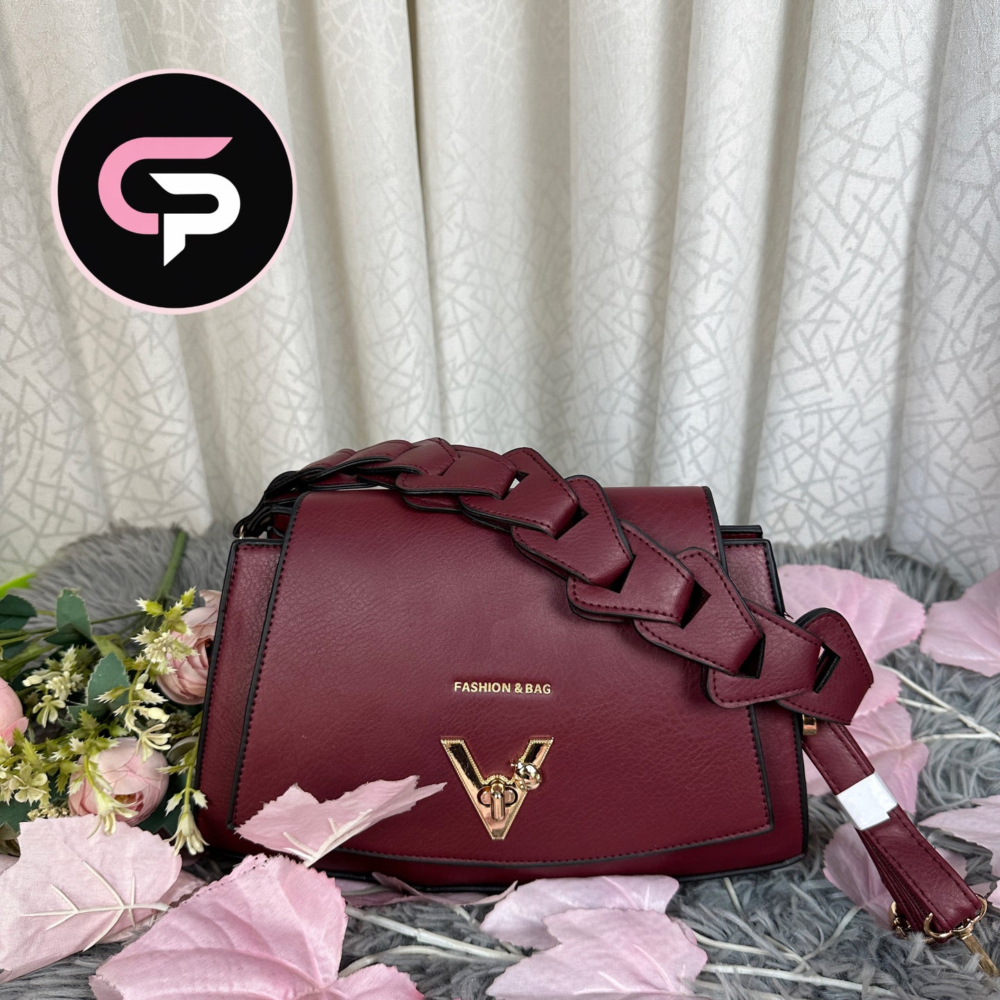 Elegant V-Lock Crossbody Handbag for Women – Stylish Shoulder Bag