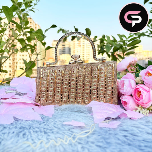 China Imported gold Crystal Metal Handle Party Clutch Bag for Women (Copy)
