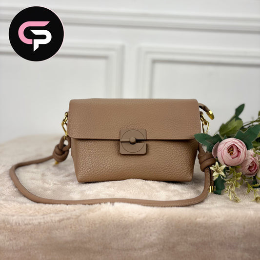 China Imported  beige  Lock Closure Shoulder  Bag for Women