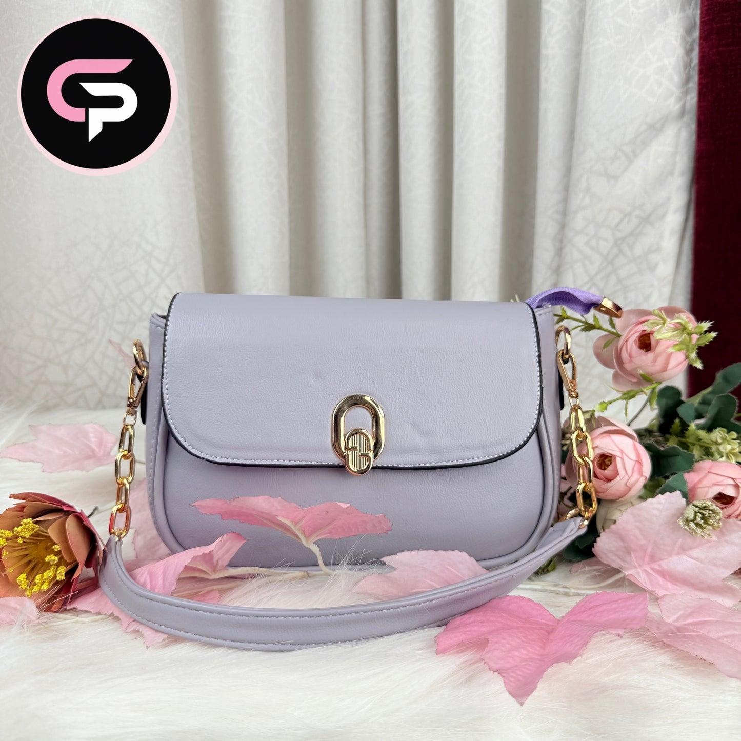 Classic Lock Crossbody Bag for Women – Elegant Shoulder Bag