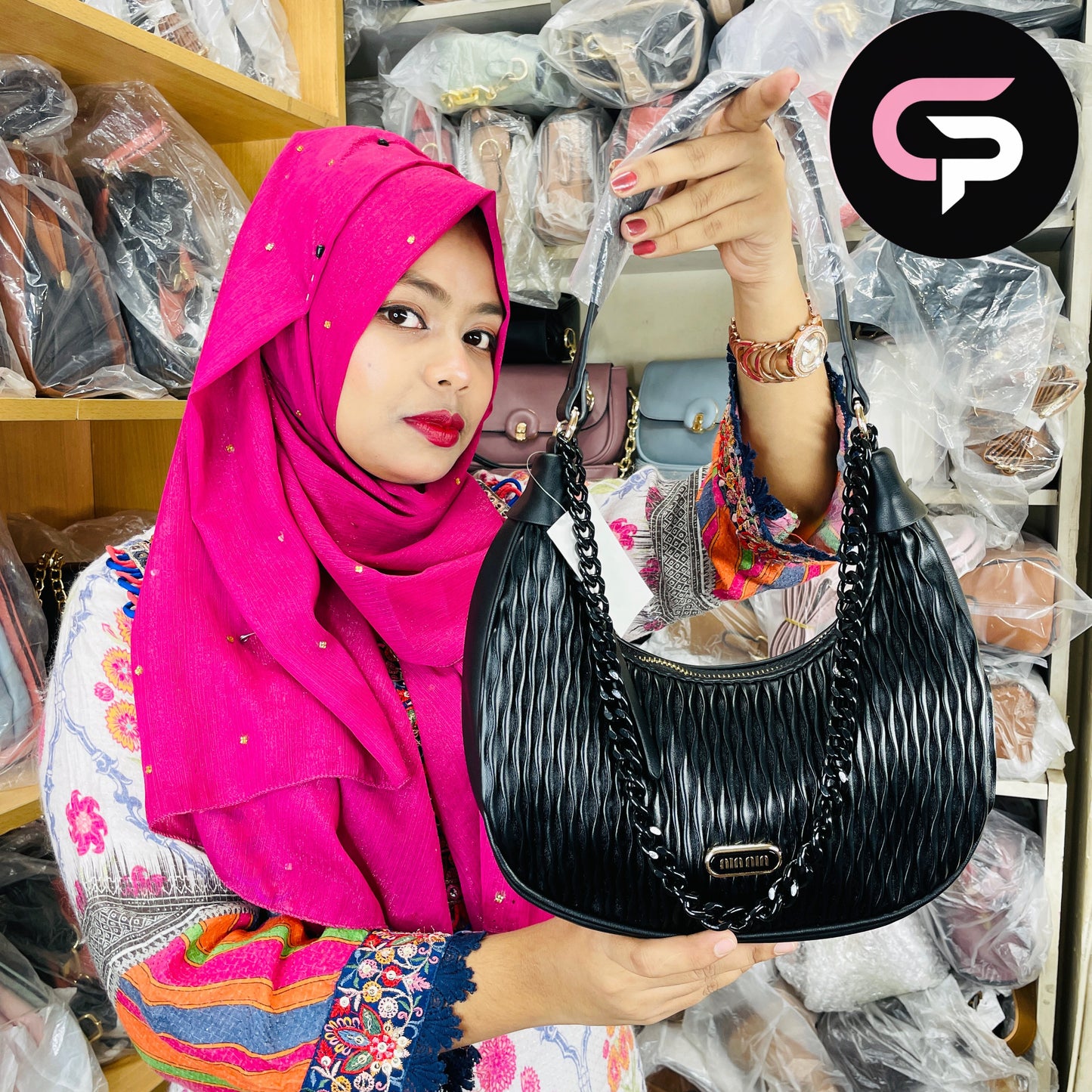 Imported China Black Chain Shoulder Party Bag for Women