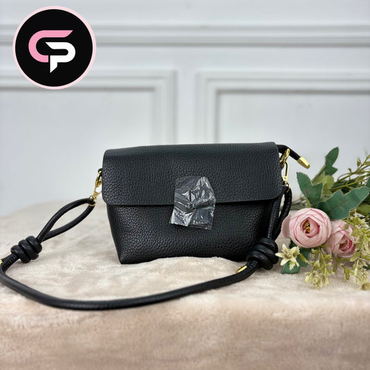 China Imported Black Lock Closure Shoulder Bag for Women