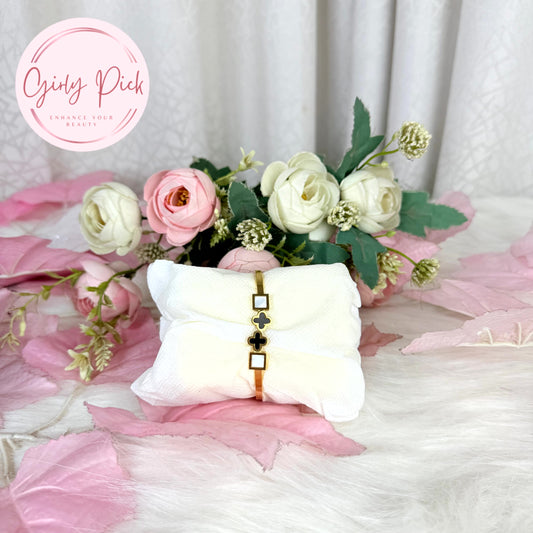 Gold-Tone Elegant Bracelet for Women – Minimal Circular Design