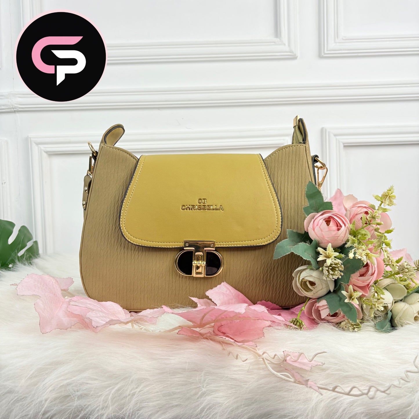 Elegant Lock Crossbody Bag for Women – Stylish Everyday Bag